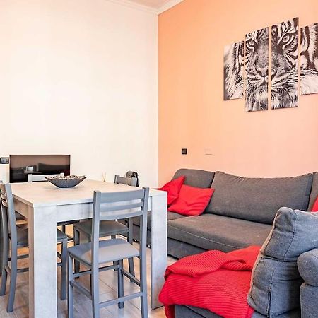 Guest Planet - Modern Flat Centrale M2 Milán Exterior foto